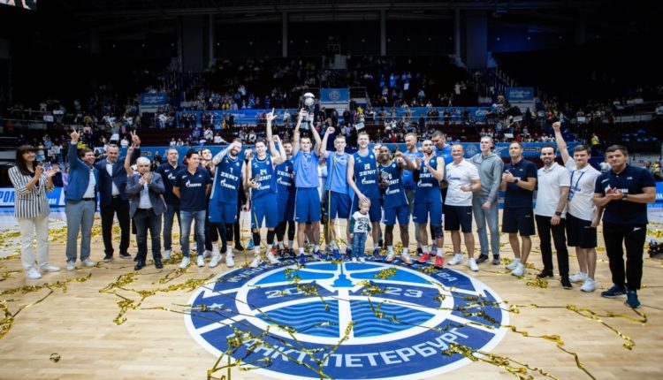 Зенит выиграл кубок Кондрашина и Белова