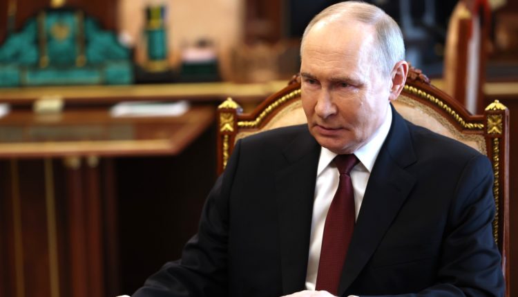 Путин объявил о пасхальном перемирии